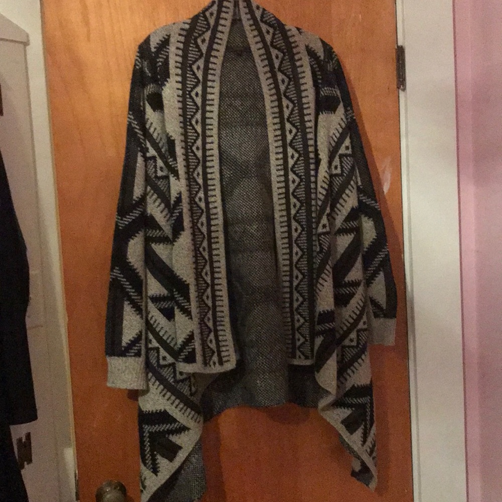 Stylish like new cardigan!